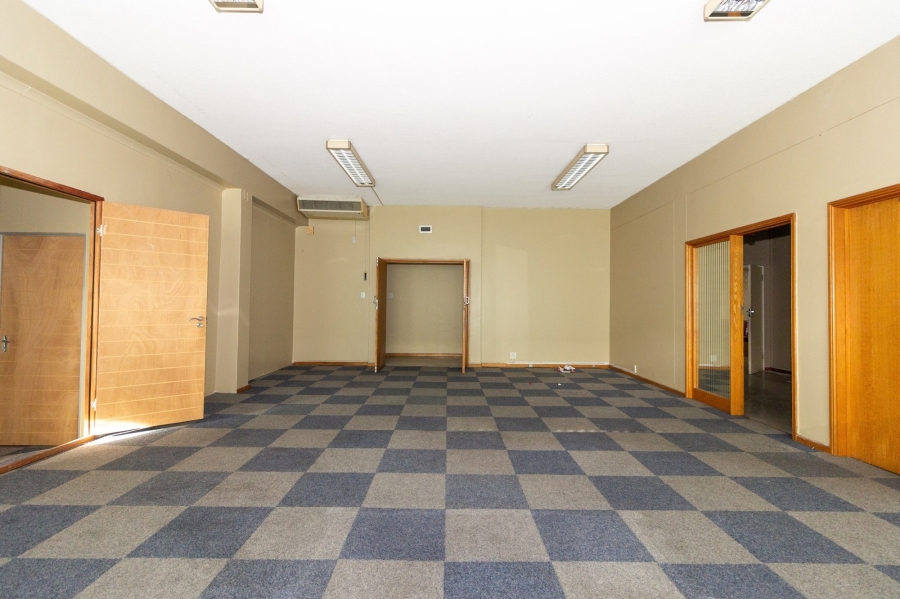 To Let commercial Property for Rent in Richmond Hill Eastern Cape
